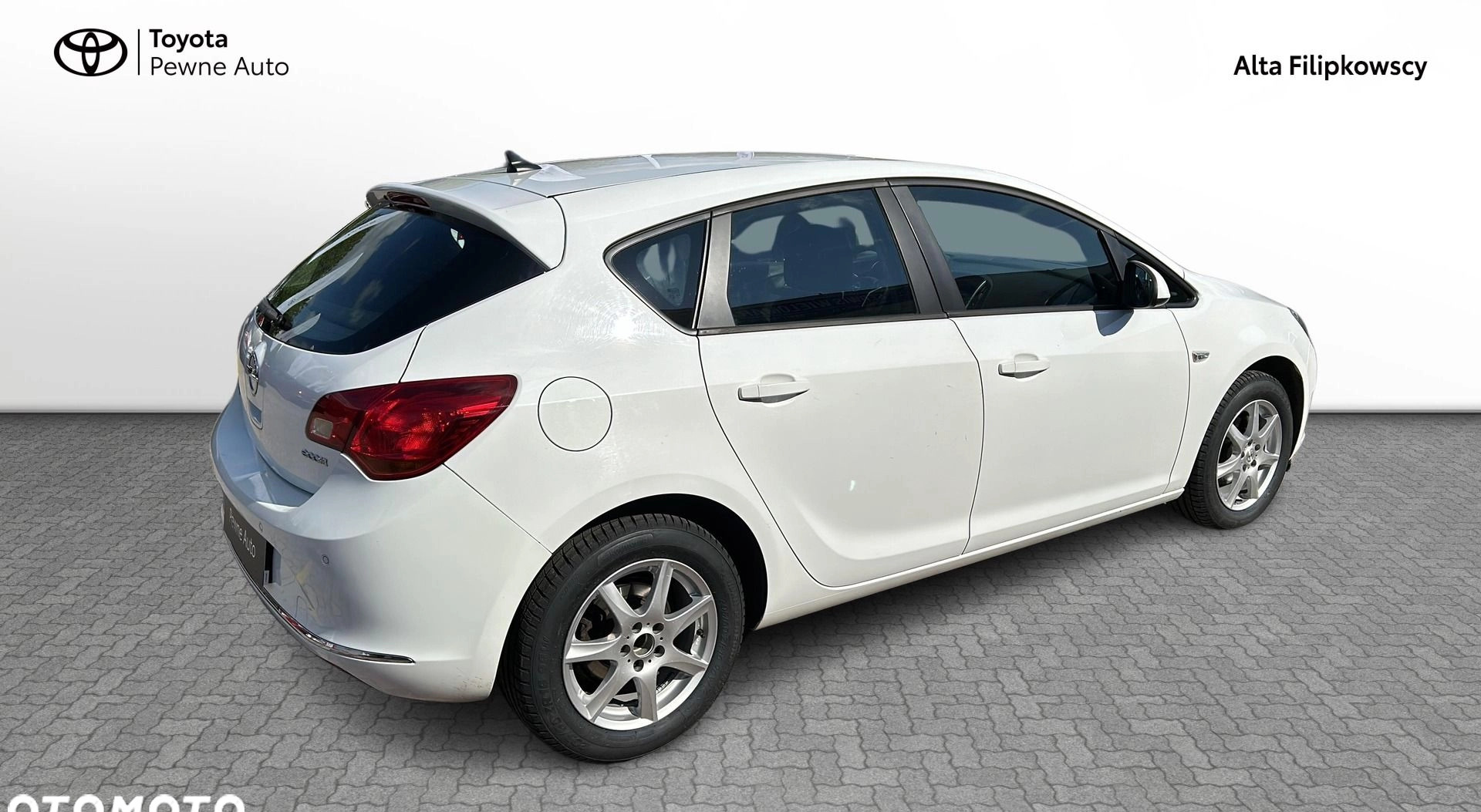 Opel Astra cena 25900 przebieg: 219214, rok produkcji 2012 z Żmigród małe 232